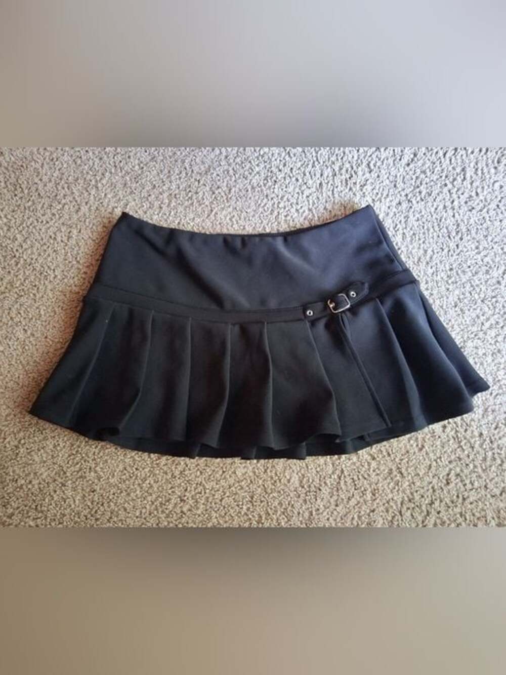 Pleated Mini - Picture 4 of 6
